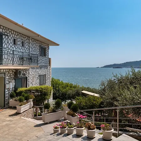 Hotel Nisteri